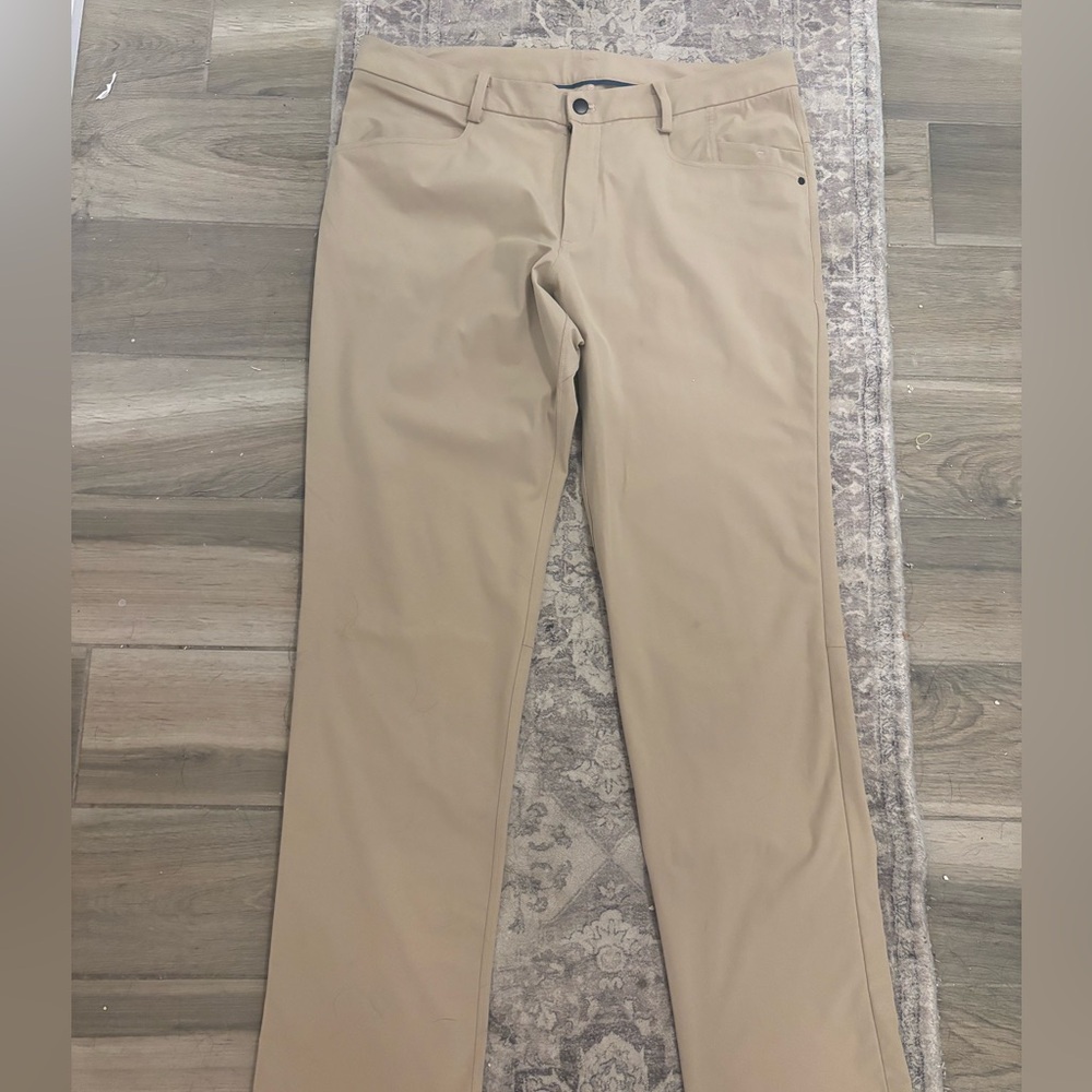 lululemon athletica Men’s Khaki Straight-Leg Chinos